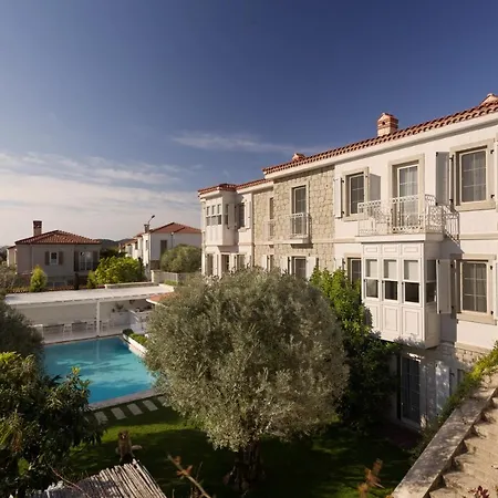 阿拉恰特佩里梅尔酒店 3*