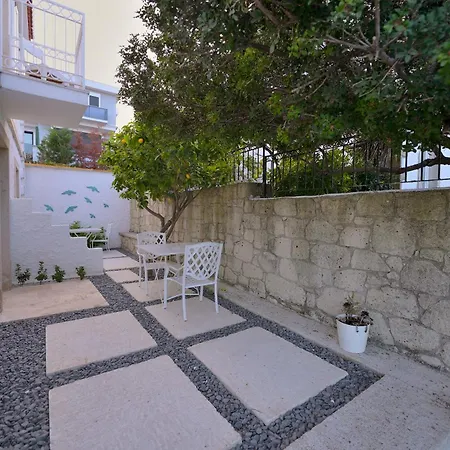 阿拉恰特佩里梅尔酒店 酒店