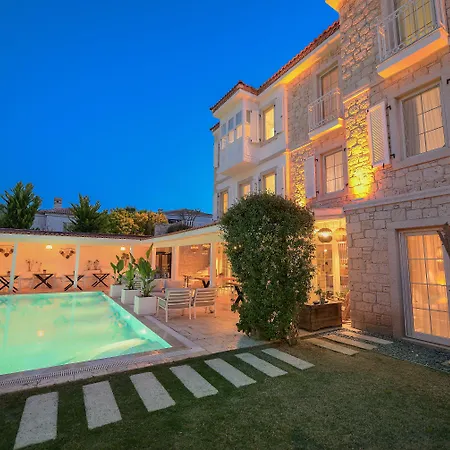 阿拉恰特佩里梅尔酒店 酒店