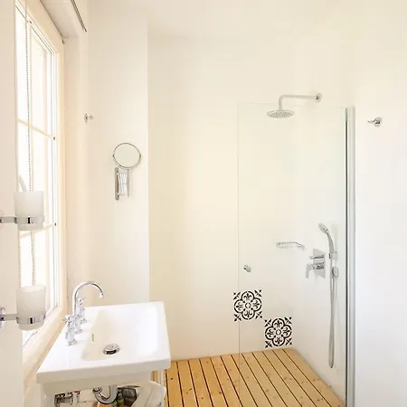 Peremere Otel 3*